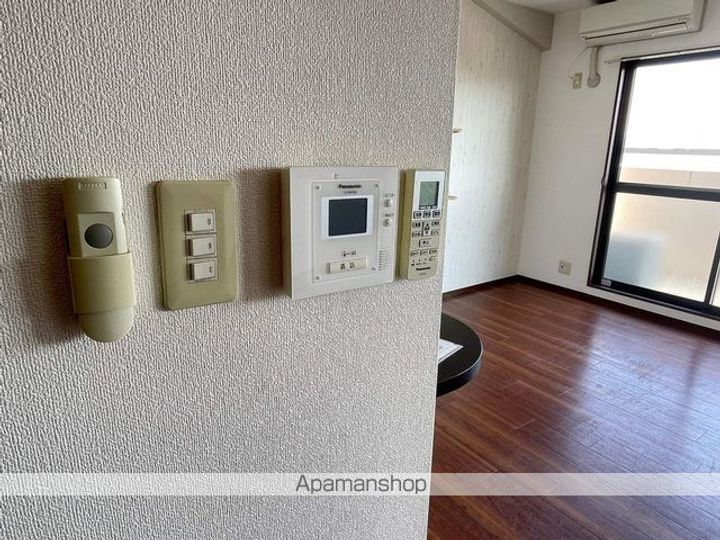 愛知県尾張旭市庄中町1丁目の賃貸マンションの内装