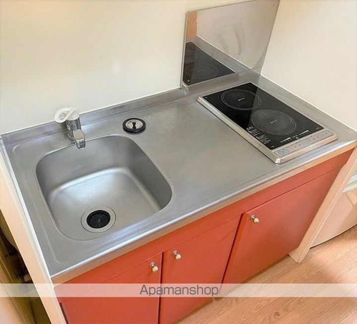 レオパレスメルシー新和のキッチン