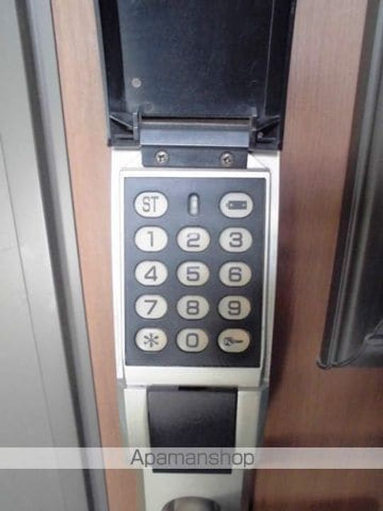 セジュール七番館202の外観