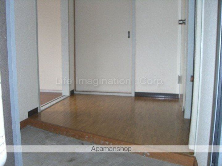 ピープルKの玄関