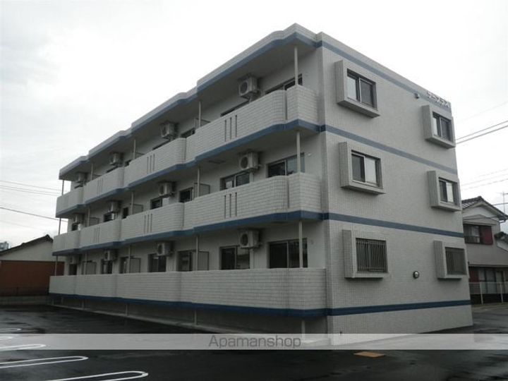 サープラスの外観