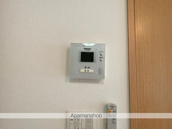 香川県高松市松縄町の賃貸アパートの内装