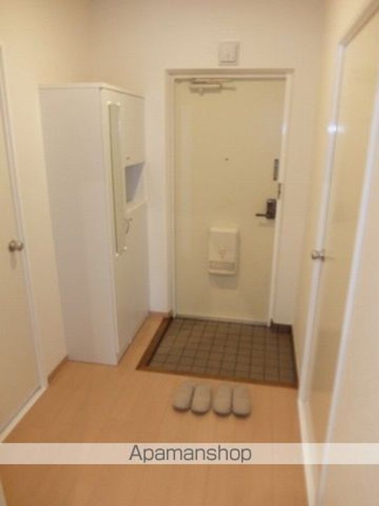 アーク河辺の玄関