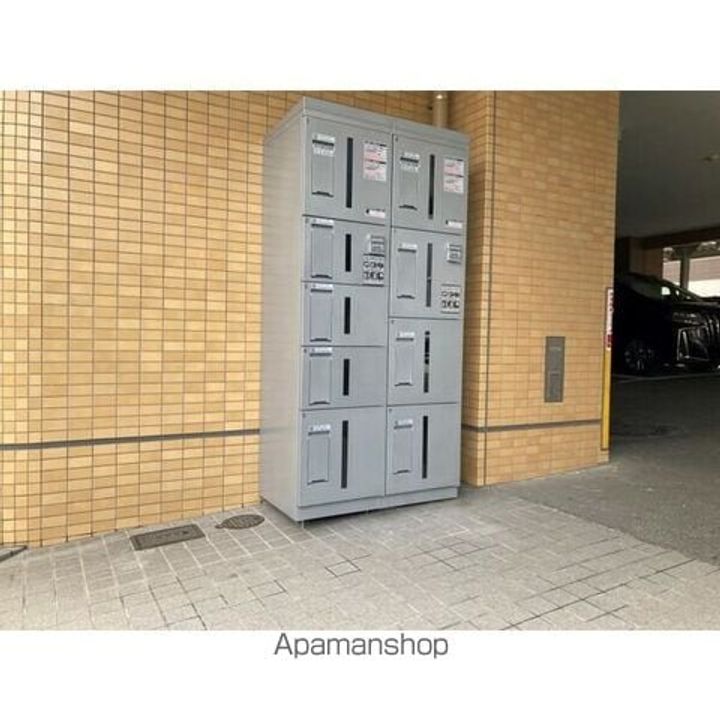 サンピアオカヤスの外観