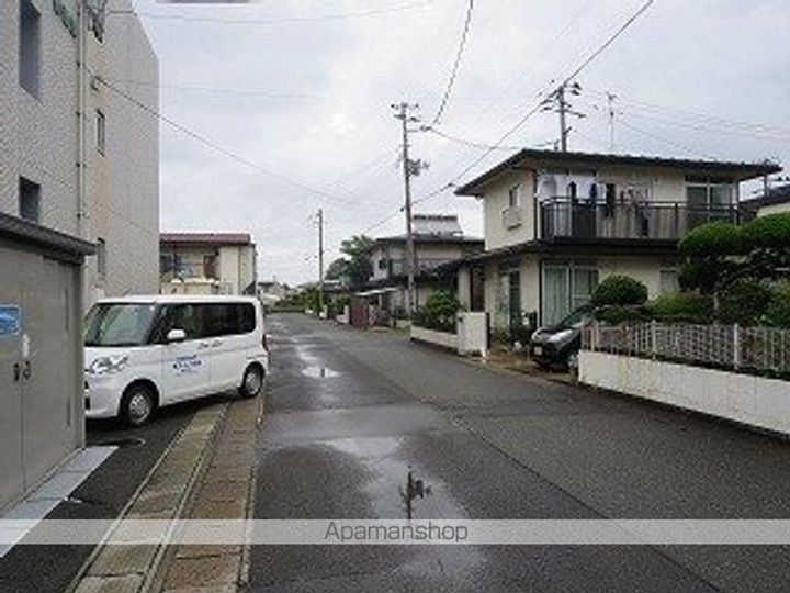 コルトーナ弐番館の周辺