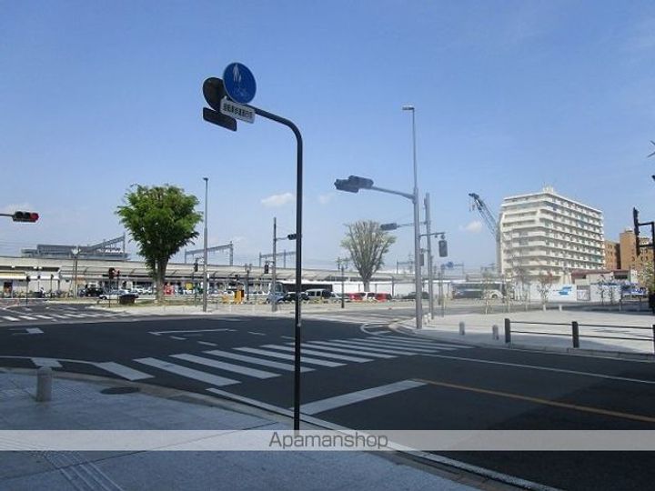 レオネクストパーシモンの周辺