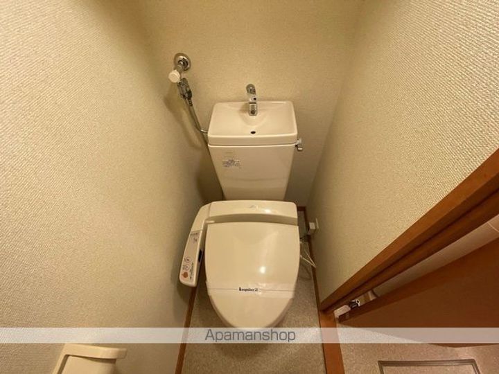 レオパレスMINTONⅡの玄関