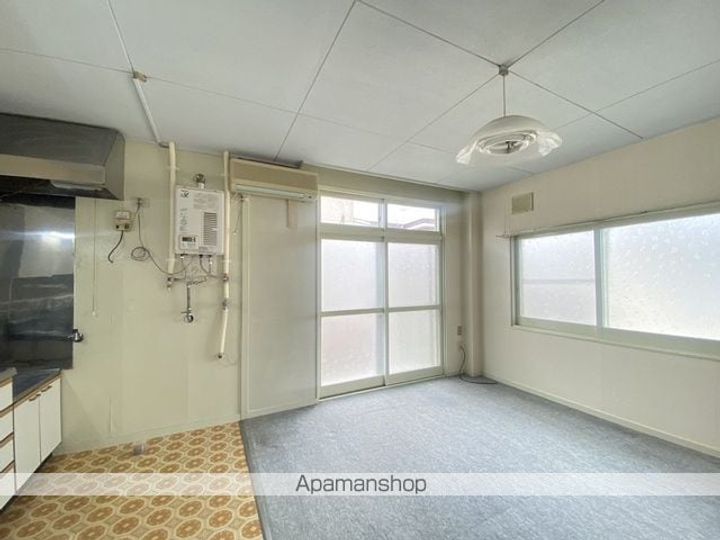 本通4丁目33番アパート2F左の内装