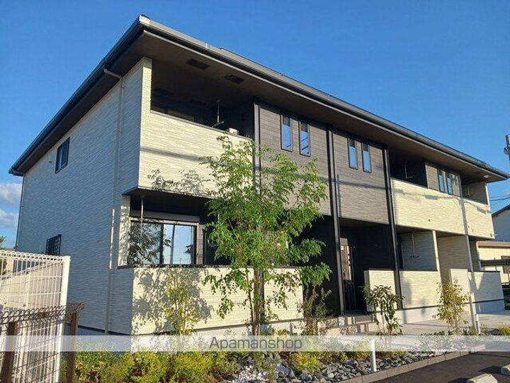 エヌ プラスの外観