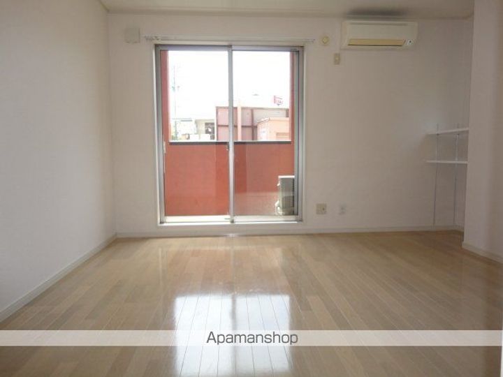 ベジタブルハイツの居間