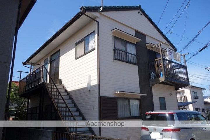 サンハイム西棟1F01号の外観