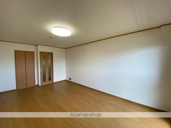 香川県高松市上福岡町の賃貸マンションの内装