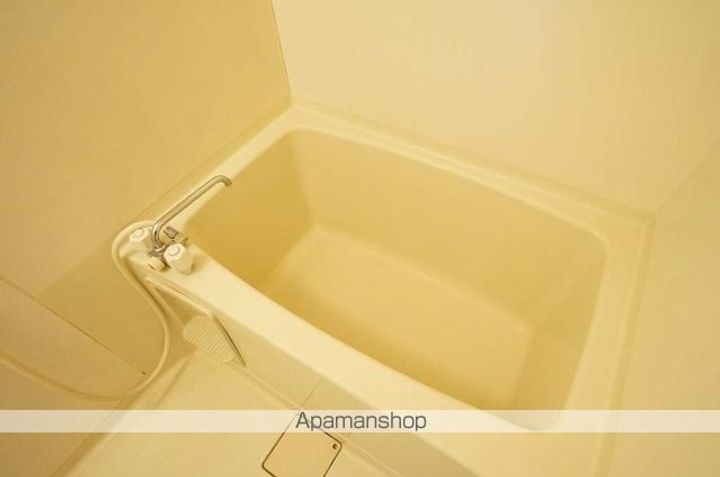 ロイヤルハイツ西青木103の内装
