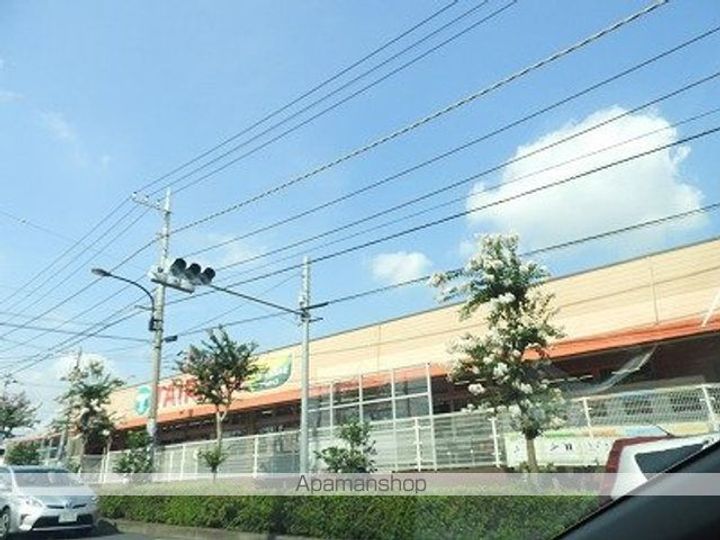 メゾン梨花の周辺