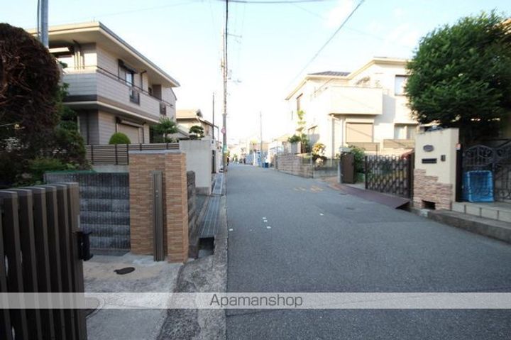 マンション華の周辺