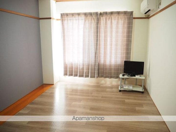 パンスリーK106の居間