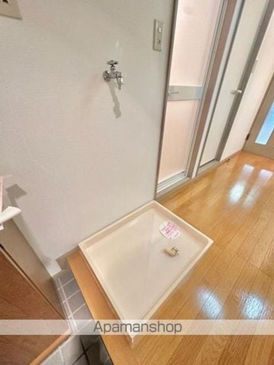 滋賀県東近江市八日市浜野町の賃貸マンションの内装