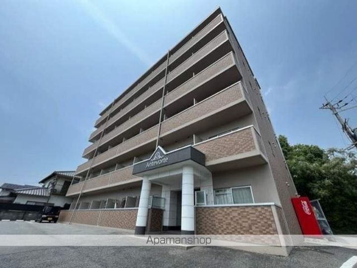 滋賀県草津市岡本町の賃貸マンションの外観