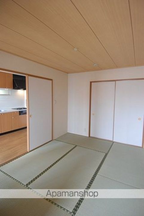 LIMPIA高峯の内装