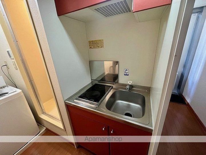 レオパレス東町202のキッチン