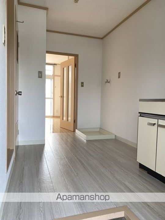 カーサ秀210の玄関