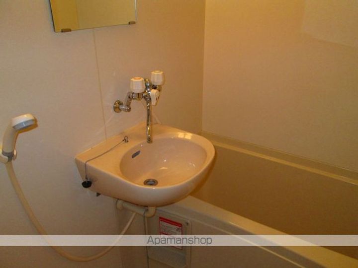 レオパレスKOMATSUの風呂