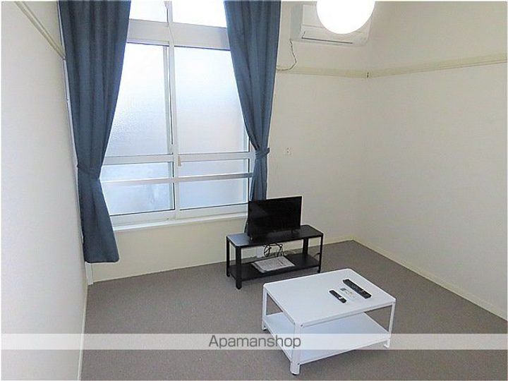 レオパレスS・K105の居間