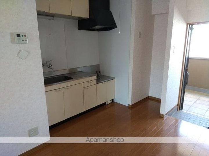 長野県松本市大字松原の賃貸マンション204の内装