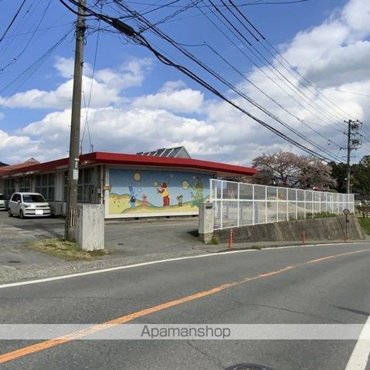 ビアン・ロジュマンF301の周辺