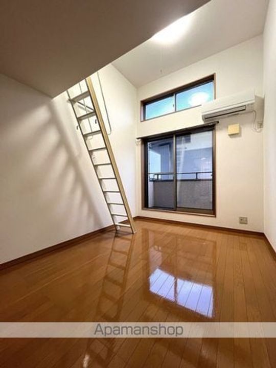 ミリアビタくぬぎ山の居間