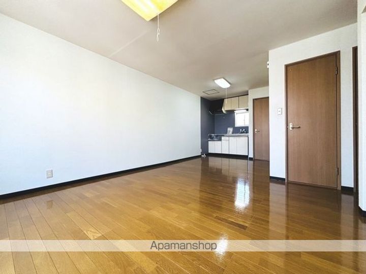 リバーサイド中の橋202の内装