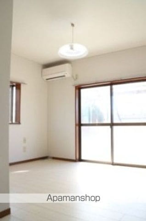 群馬県邑楽郡大泉町大字寄木戸(一戸建)の賃貸物件戸建ての居間