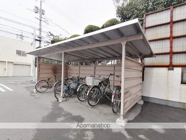 一本木ハイツの外観