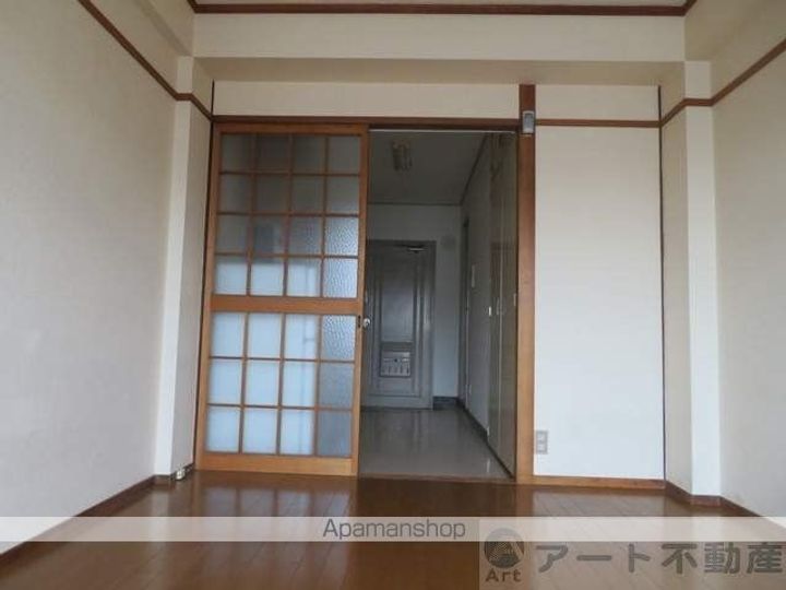 土居ビルの内装