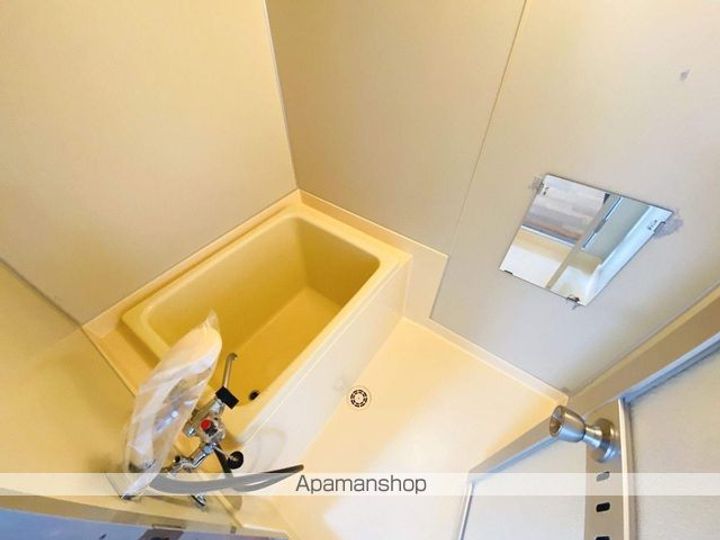 ファミール高野 1号館1F中の風呂