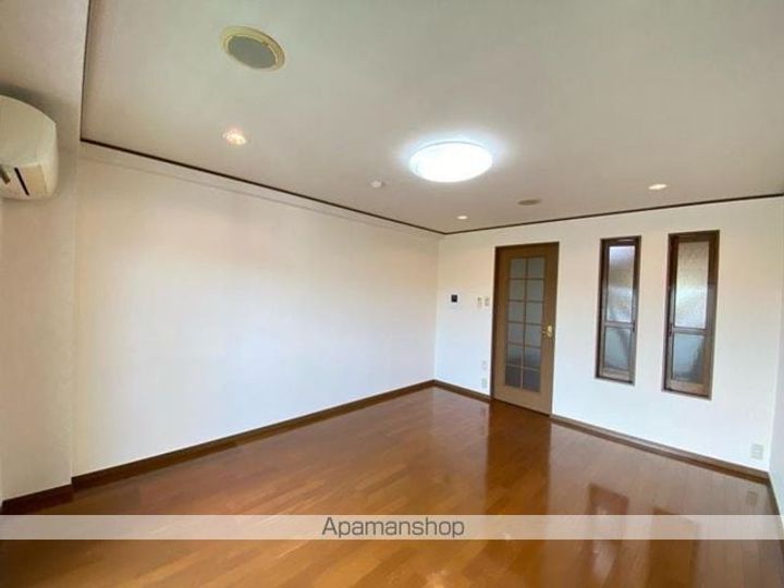 サウスプラザ六条205の内装