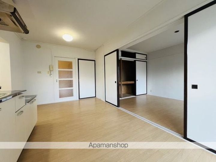 ヴィラナリー函館3号棟(ヴィラナリーハコダテサンゴウトウ)101の内装