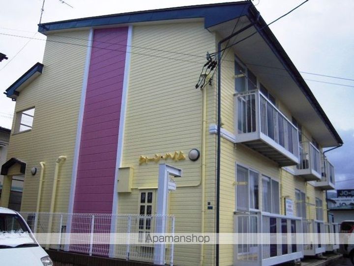 クイーンハイム203の外観