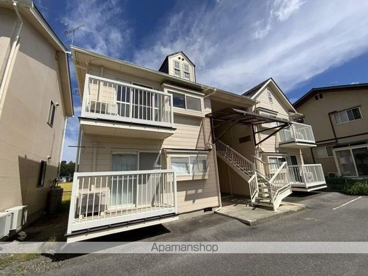 長野県伊那市日影の賃貸アパートの外観