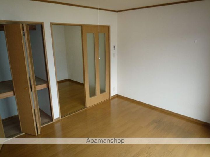 パークサイドコート403の居間