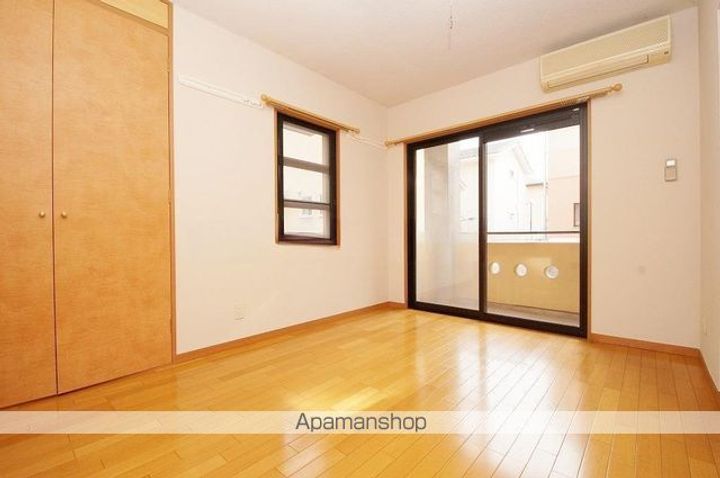 岡山県倉敷市玉島長尾の賃貸マンションの居間