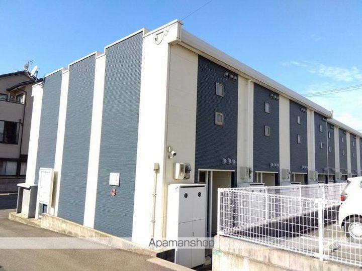 香川県丸亀市富士見町1丁目の賃貸アパートの外観