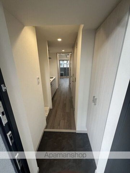 滋賀県大津市京町1丁目の賃貸マンションの玄関