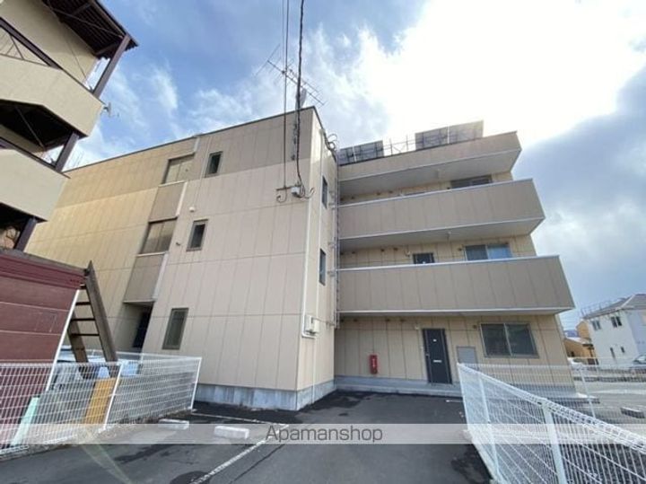 ピュアパレス海岸町の外観