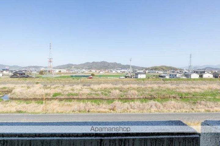 香川県高松市元山町の賃貸マンションの内装