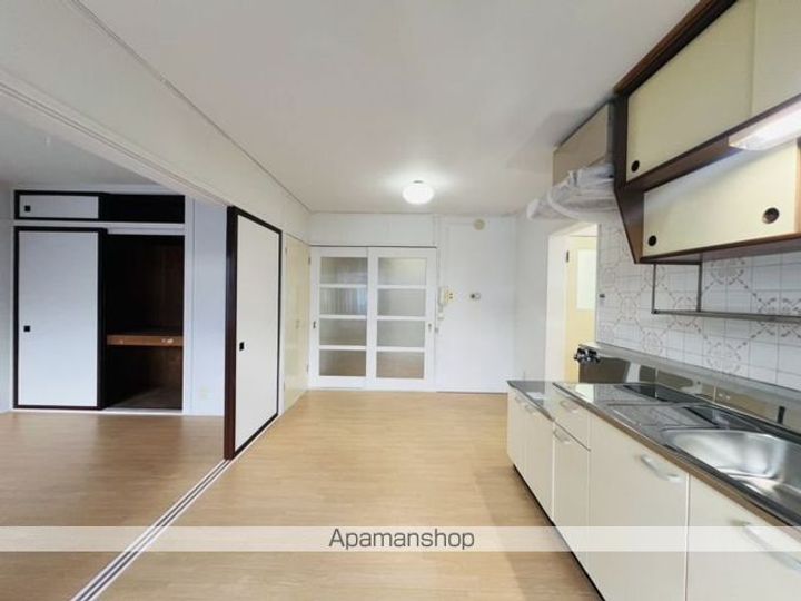 ヴィラナリー函館2号棟(ヴィラナリーハコダテニゴウトウ)302の内装