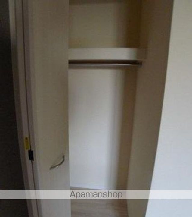 香川県高松市花園町1丁目の賃貸マンションの内装