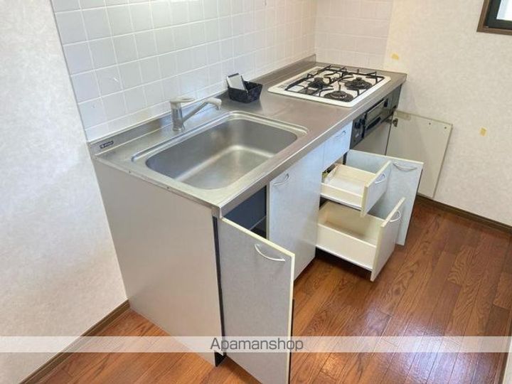 香川県高松市築地町の賃貸マンション401のキッチン