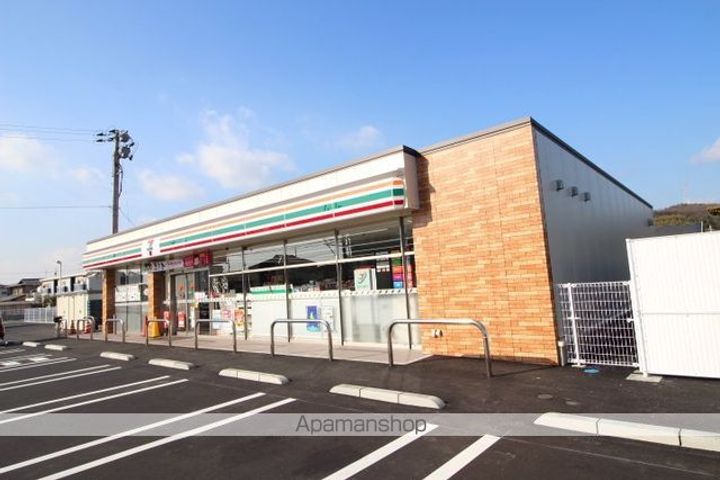 岡山県岡山市北区東花尻の賃貸アパートの周辺