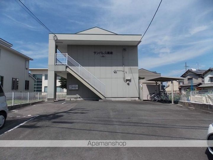 サンパレス尾崎202の外観